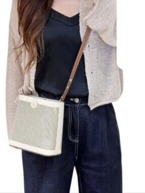 Tory Burch Emerson Preforated Crossbody Bucket Bag w/ Dustbag In EUC